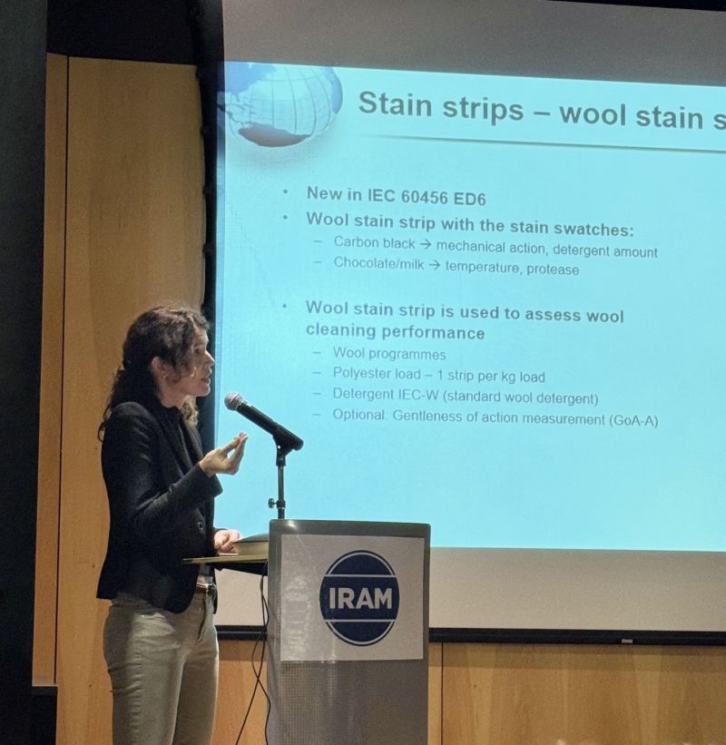 Innovations in performance testing for home laundry appliances: Swissatest presents new test materials on international stage Image